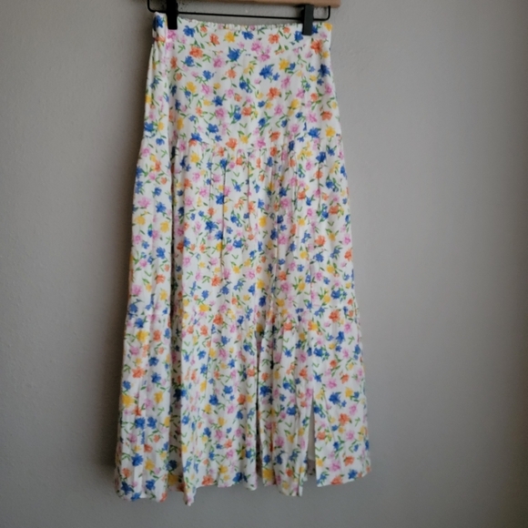 Sezane Tammie Skirt in Pastel Mini Flowers size 34 - Picture 7 of 11